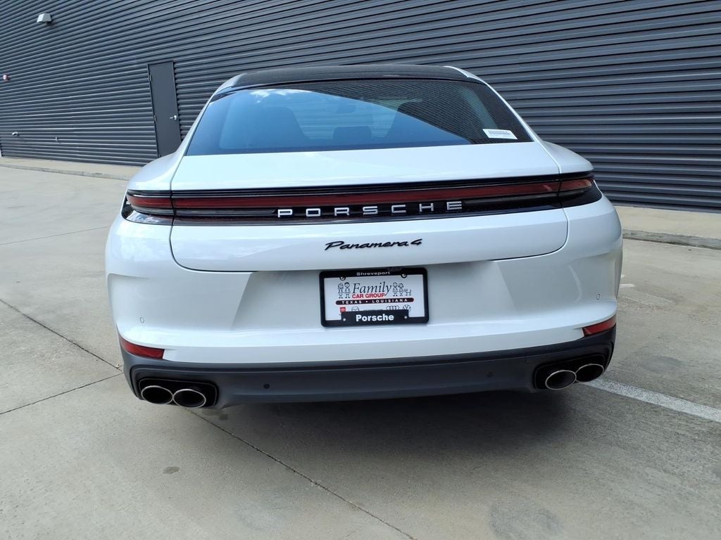 2026 Porsche Panamera 4