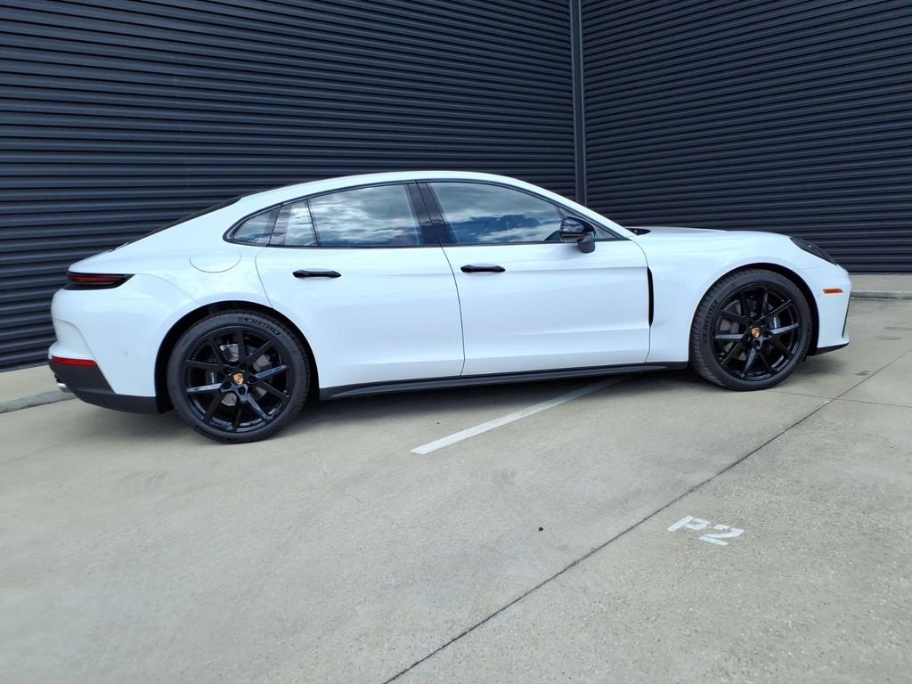 2026 Porsche Panamera 4