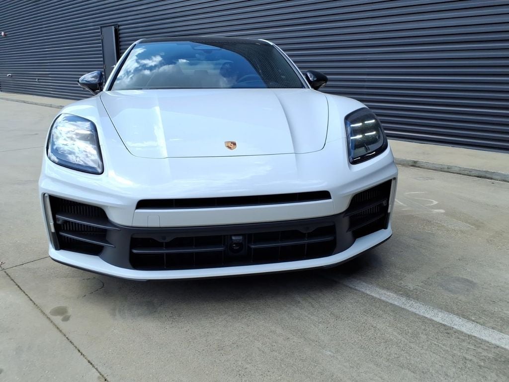 2026 Porsche Panamera 4