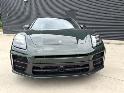 2026 Porsche Panamera 4