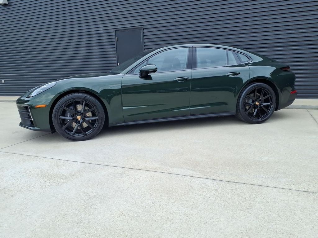2026 Porsche Panamera 4