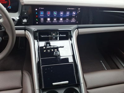 2026 Porsche Panamera 4