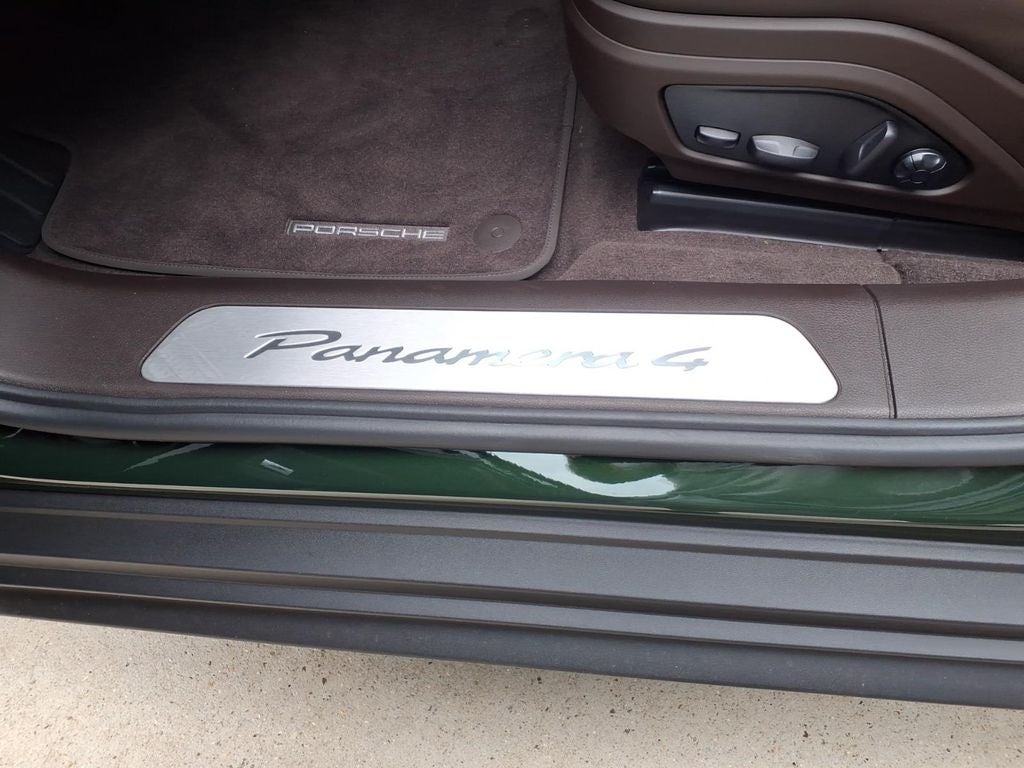 2026 Porsche Panamera 4