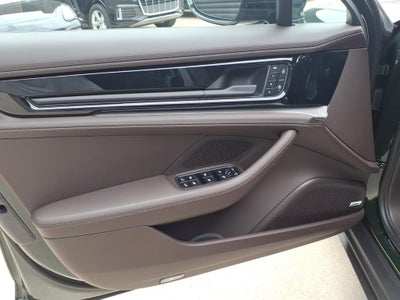 2026 Porsche Panamera 4