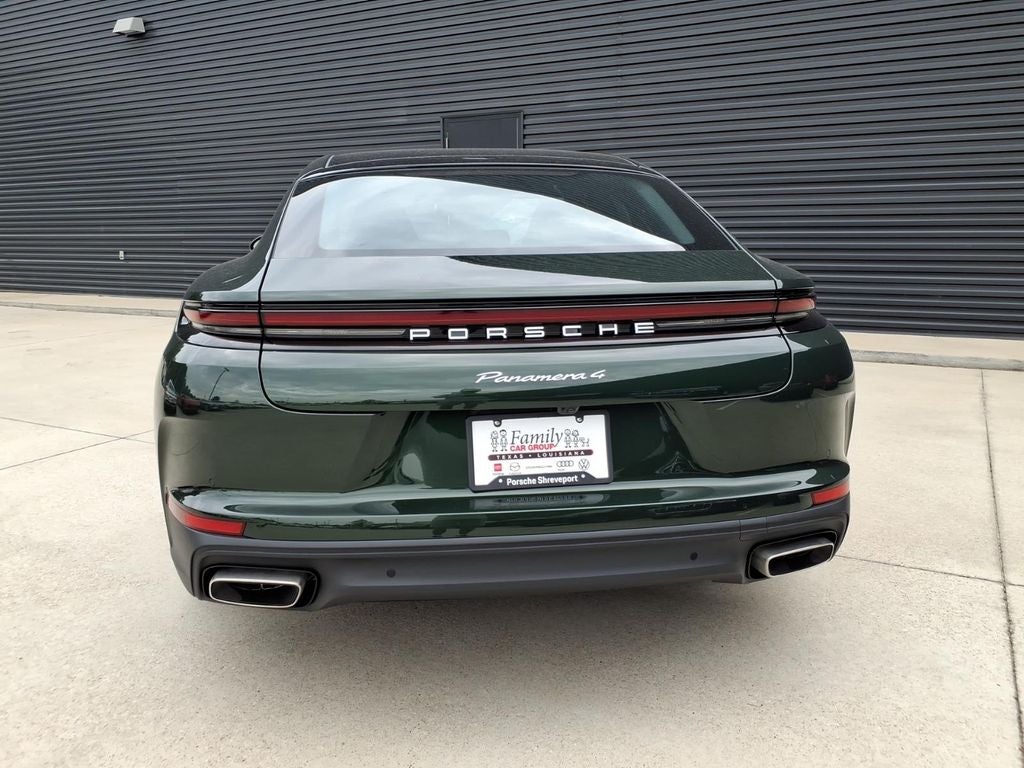 2026 Porsche Panamera 4