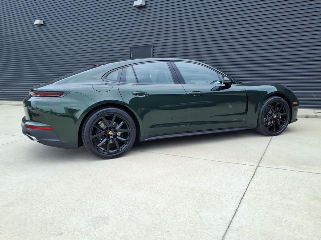 2026 Porsche Panamera 4
