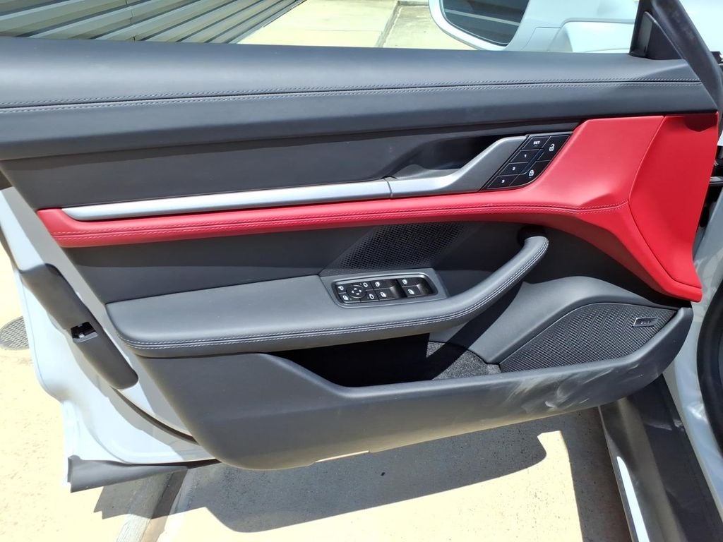 2026 Porsche Taycan 4S