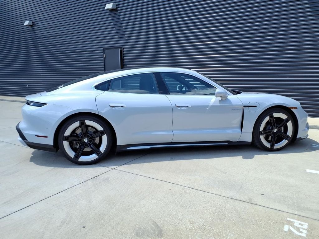 2026 Porsche Taycan 4S