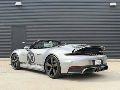 2026 Porsche 911 Spirit 70 GTS t-hybrid