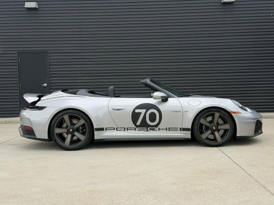 2026 Porsche 911 Spirit 70 GTS t-hybrid