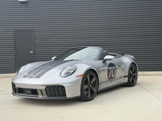 2026 Porsche 911 Spirit 70 GTS t-hybrid