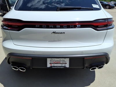 2026 Porsche Macan Base