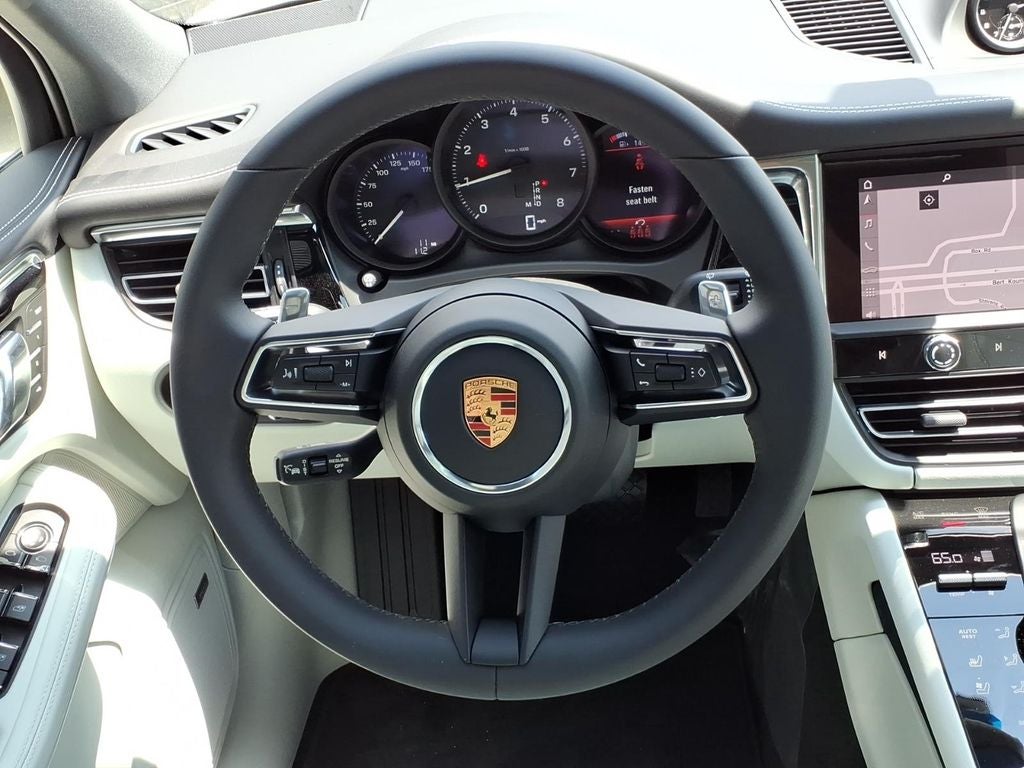 2026 Porsche Macan Base