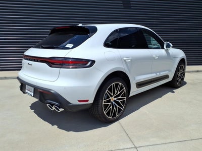 2026 Porsche Macan Base