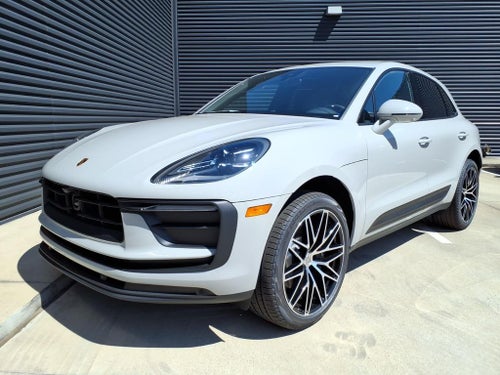 2026 Porsche Macan Base