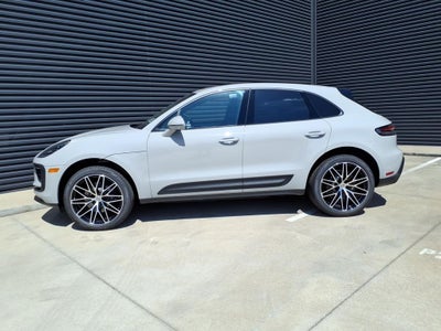 2026 Porsche Macan Base