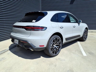 2026 Porsche Macan Base