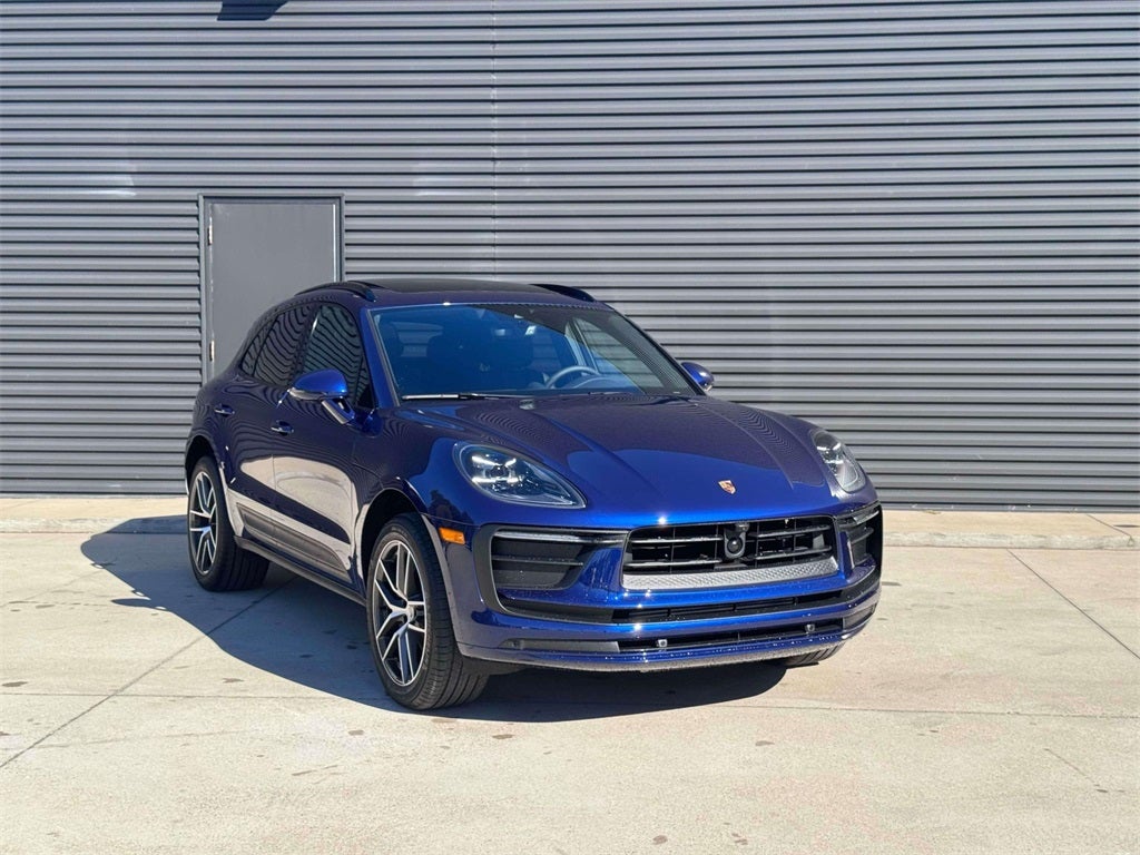 2026 Porsche Macan Base