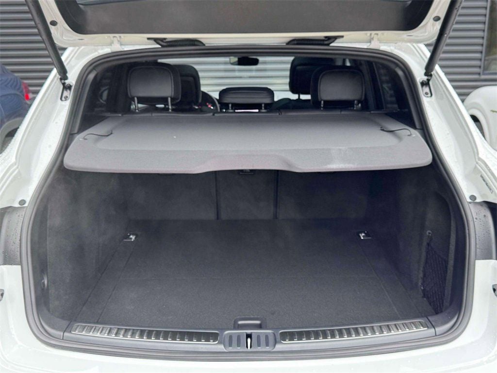 2026 Porsche Macan T