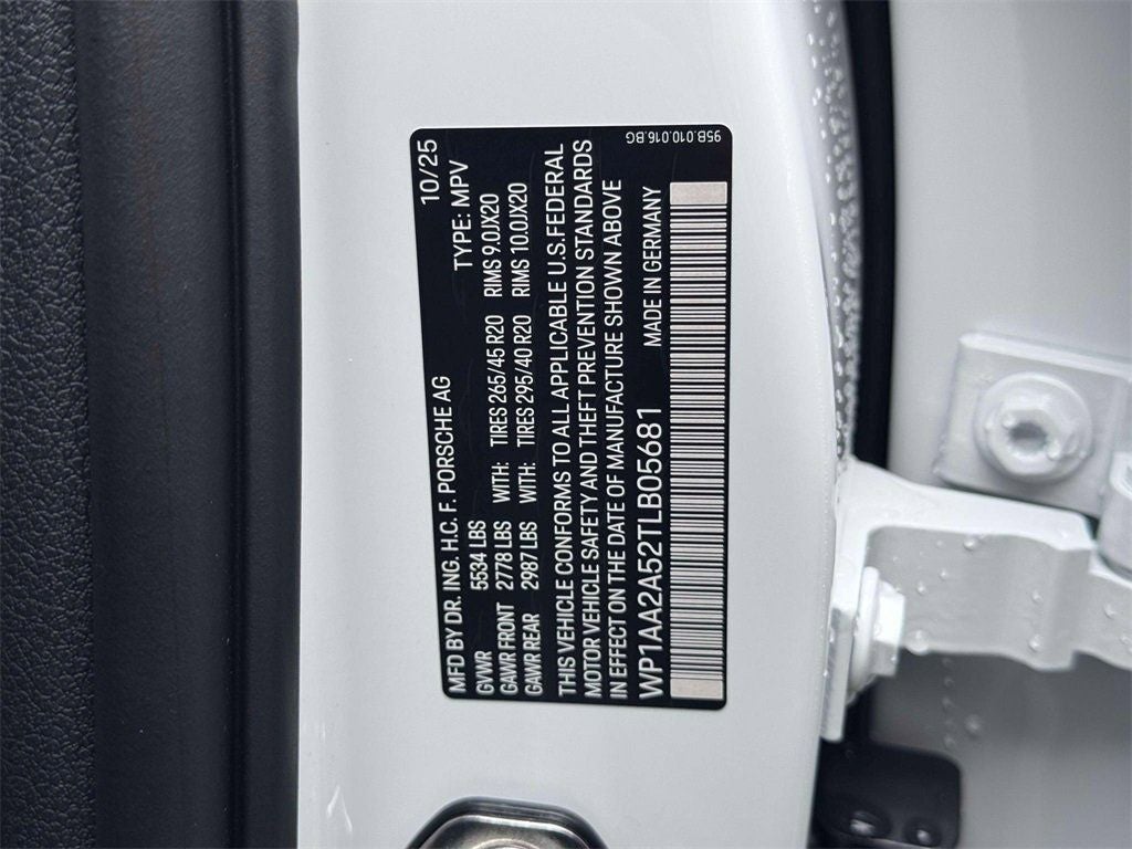 2026 Porsche Macan T