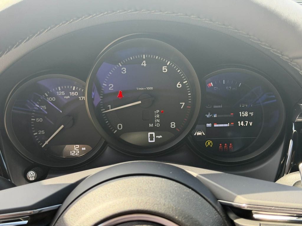 2026 Porsche Macan Base