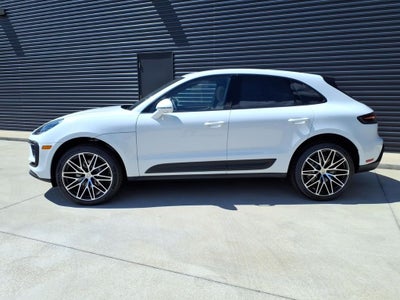 2026 Porsche Macan Base