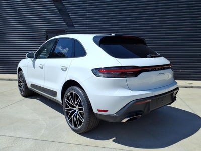 2026 Porsche Macan Base