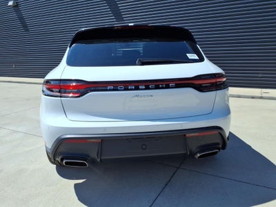2026 Porsche Macan Base