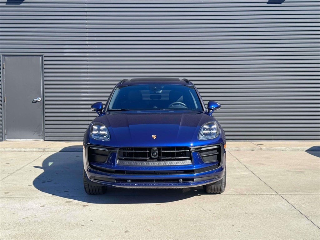 2026 Porsche Macan Base