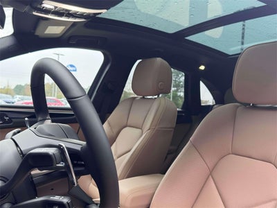 2026 Porsche Macan Base