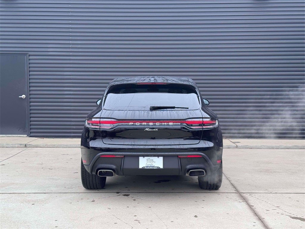 2026 Porsche Macan Base