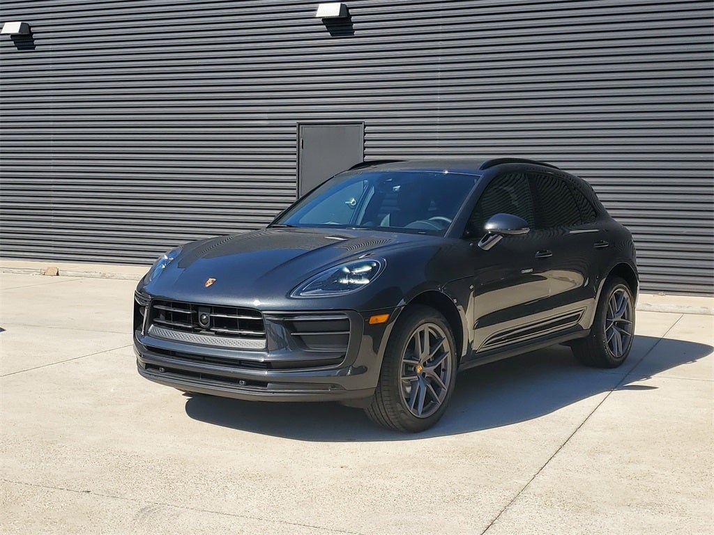 2026 Porsche Macan Base