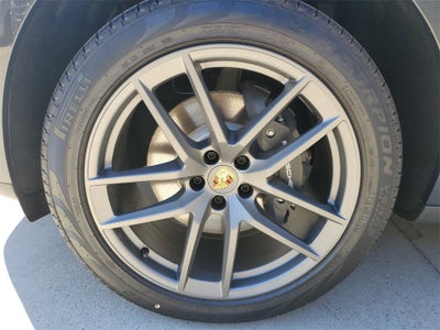 2026 Porsche Macan Base