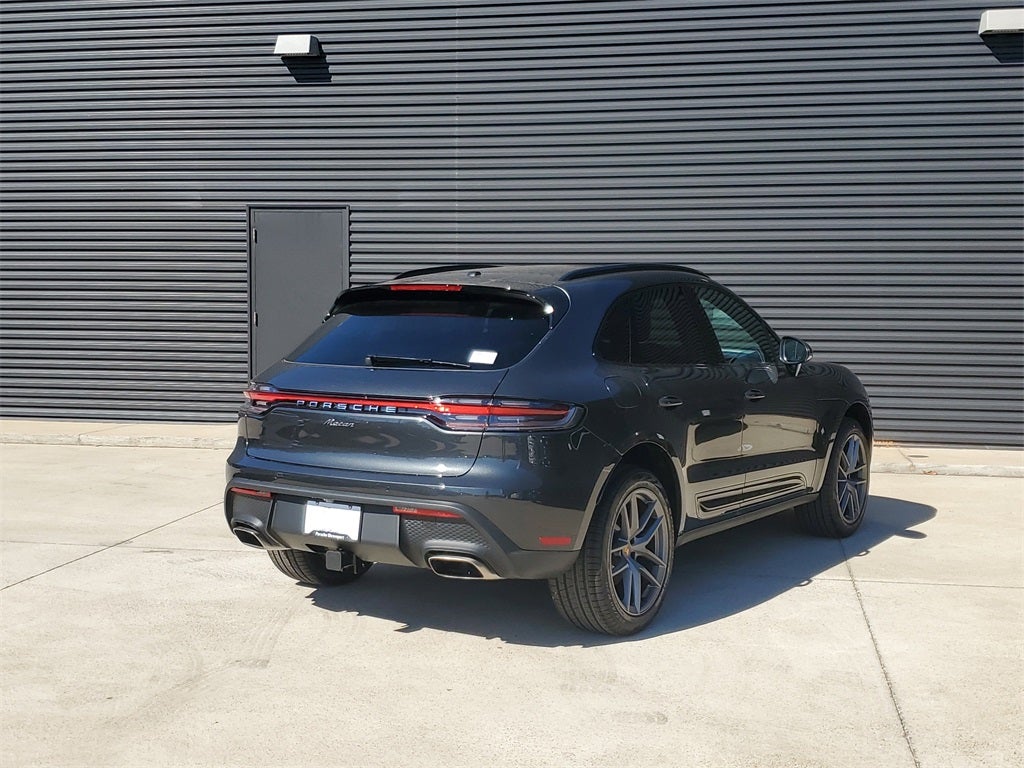 2026 Porsche Macan Base