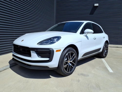 2026 Porsche Macan Base