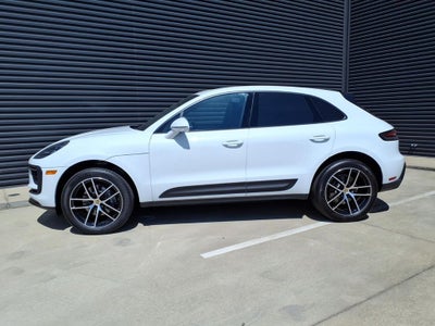 2026 Porsche Macan Base