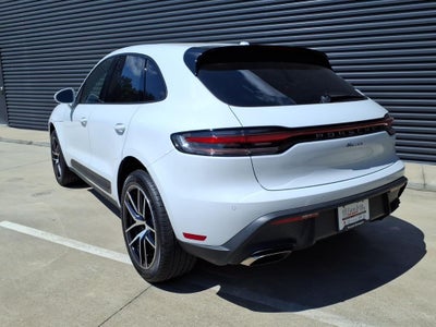 2026 Porsche Macan Base