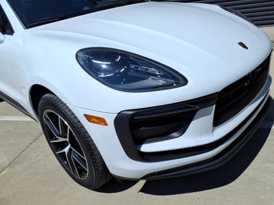 2026 Porsche Macan Base
