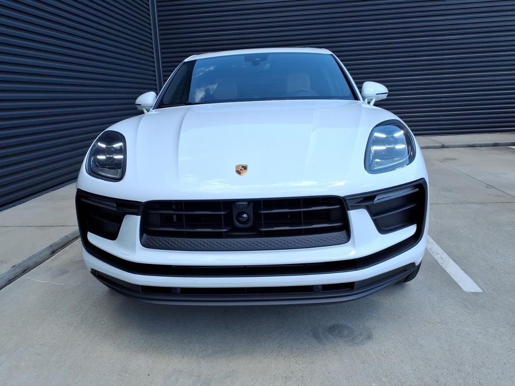 2026 Porsche Macan Base