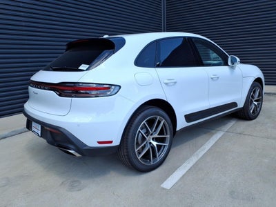 2026 Porsche Macan Base
