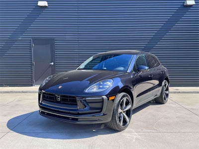 2025 Porsche Macan Base