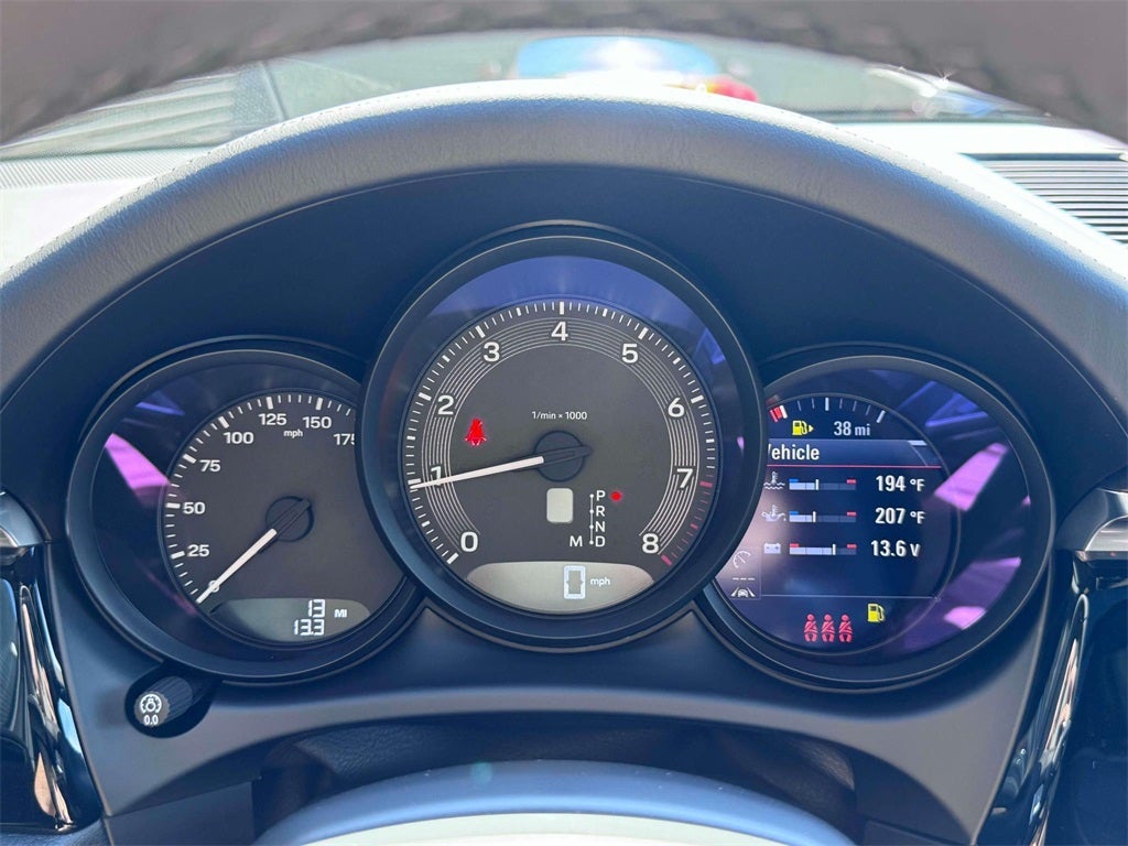 2025 Porsche Macan Base