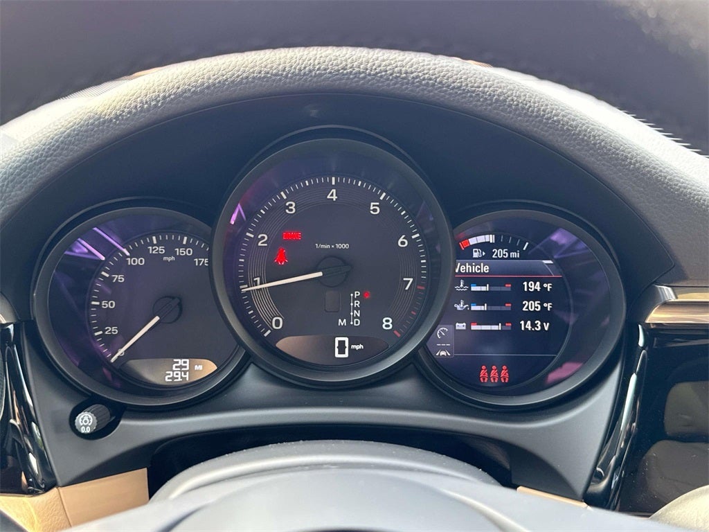 2025 Porsche Macan Base