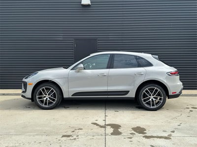 2025 Porsche Macan Base
