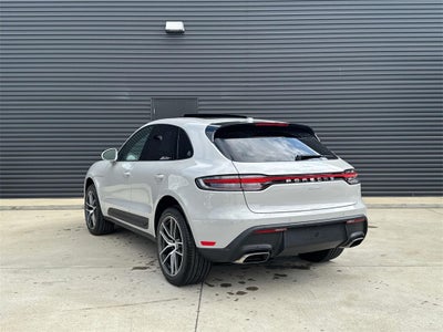 2025 Porsche Macan Base
