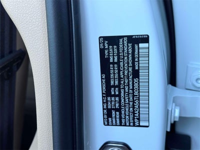 2026 Porsche Macan Base