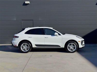 2026 Porsche Macan Base