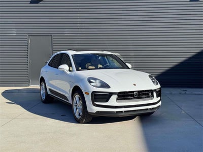 2026 Porsche Macan Base