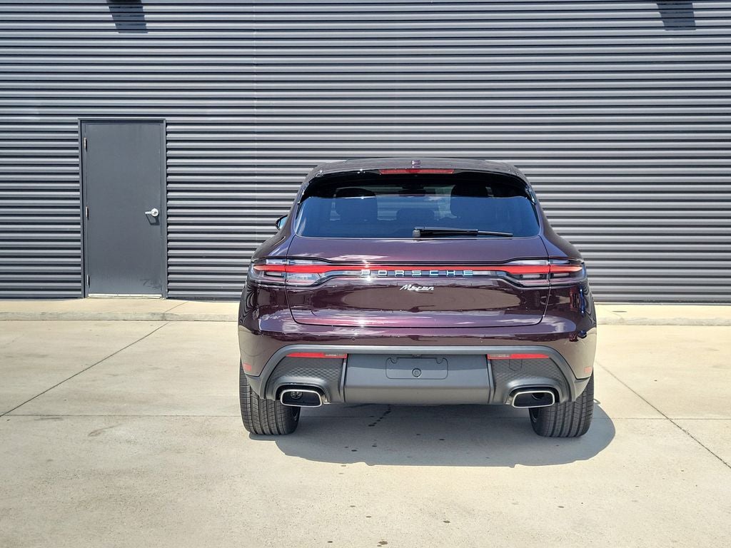 2026 Porsche Macan Base