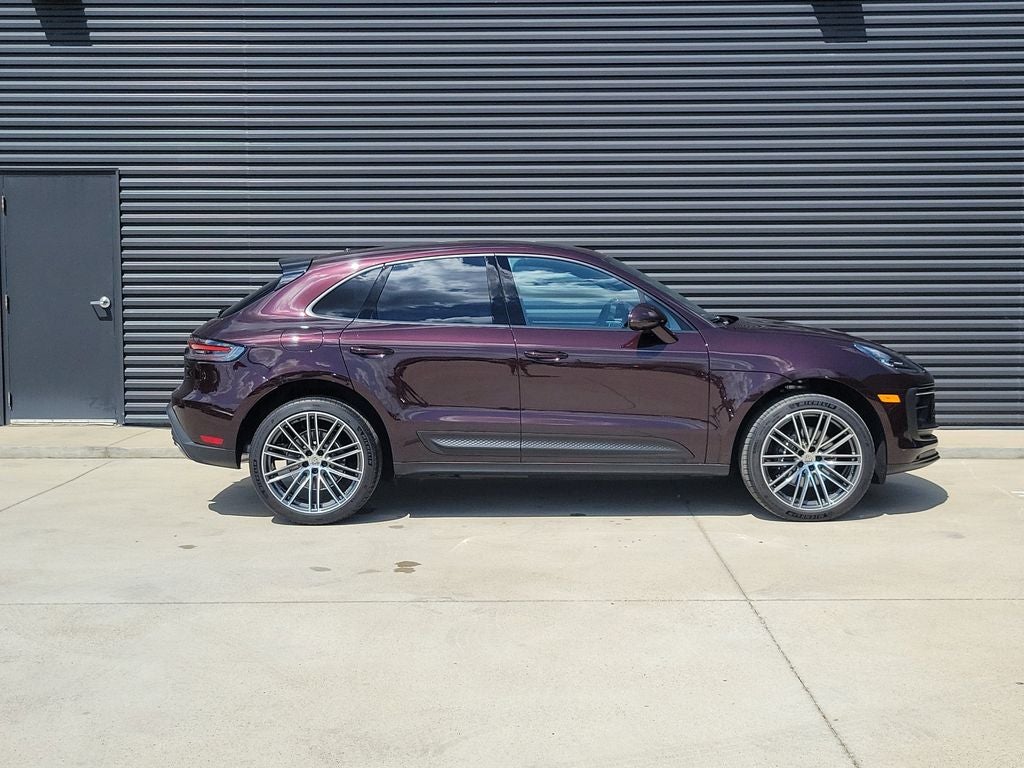 2026 Porsche Macan Base